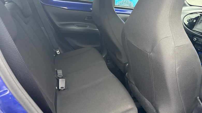 Toyota Aygo X 1.0 VVT-i Edge 5dr Petrol Hatchback